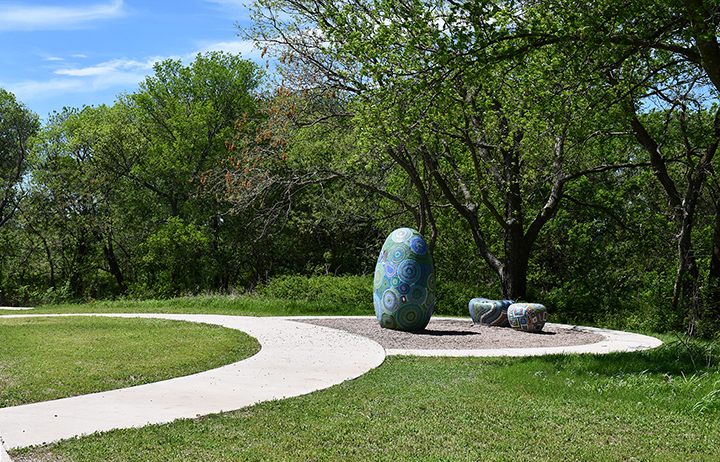 Benches and rest areas are available throughout the park. Some serve as public art as well.